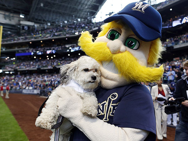 Milwaukee Brewers mascot